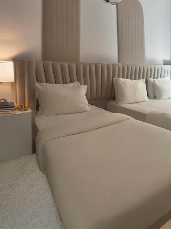 The Queen Airport Hotel-Round Trip Airport Service Arnavutkoy Ngoại thất bức ảnh